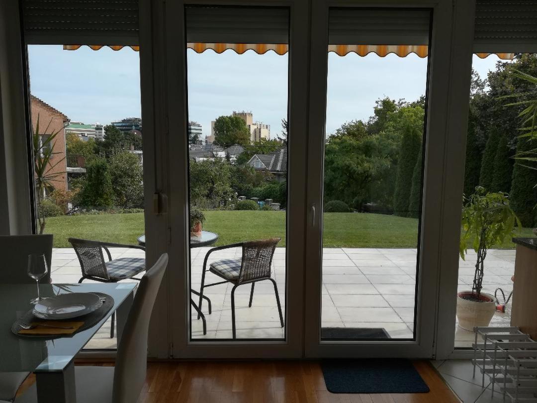 Homy Apartment In Buda, With Safe Garage And Terrace ブダペスト エクステリア 写真